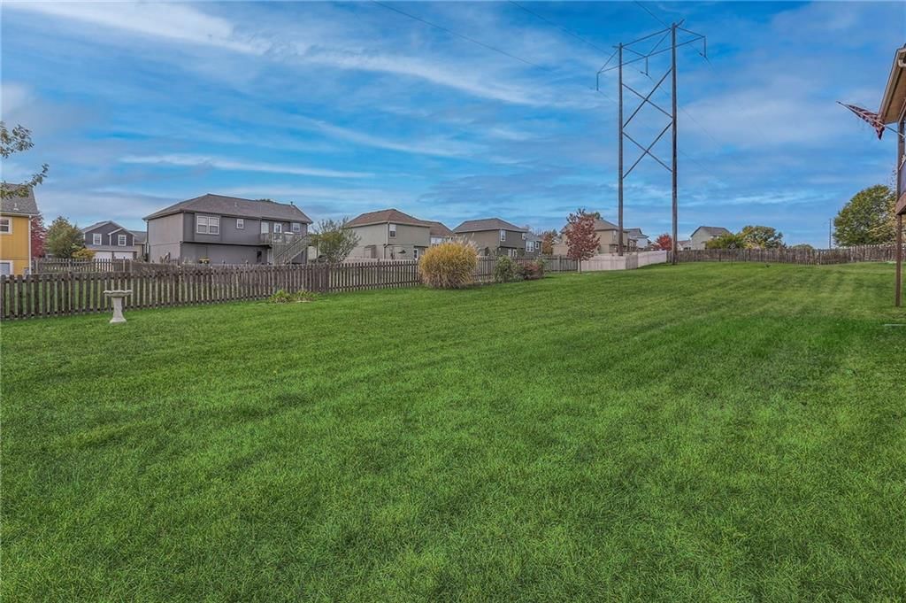 Photo 37 of 38 - 7919 NE 109th Court, Kansas City, MO 64157