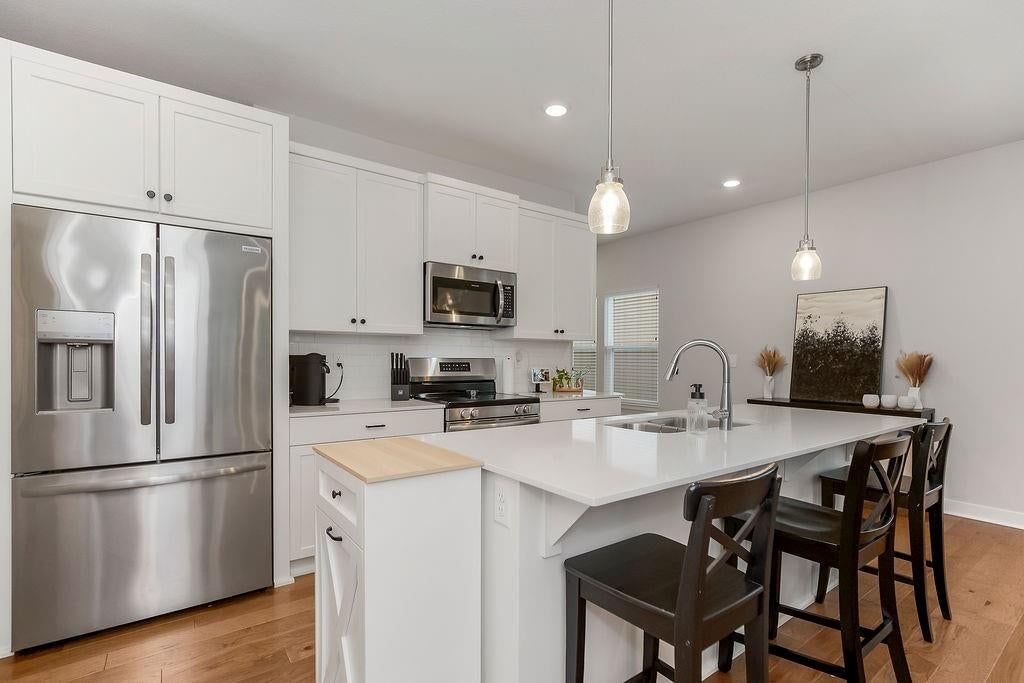 511 Hampstead Drive — photo 9