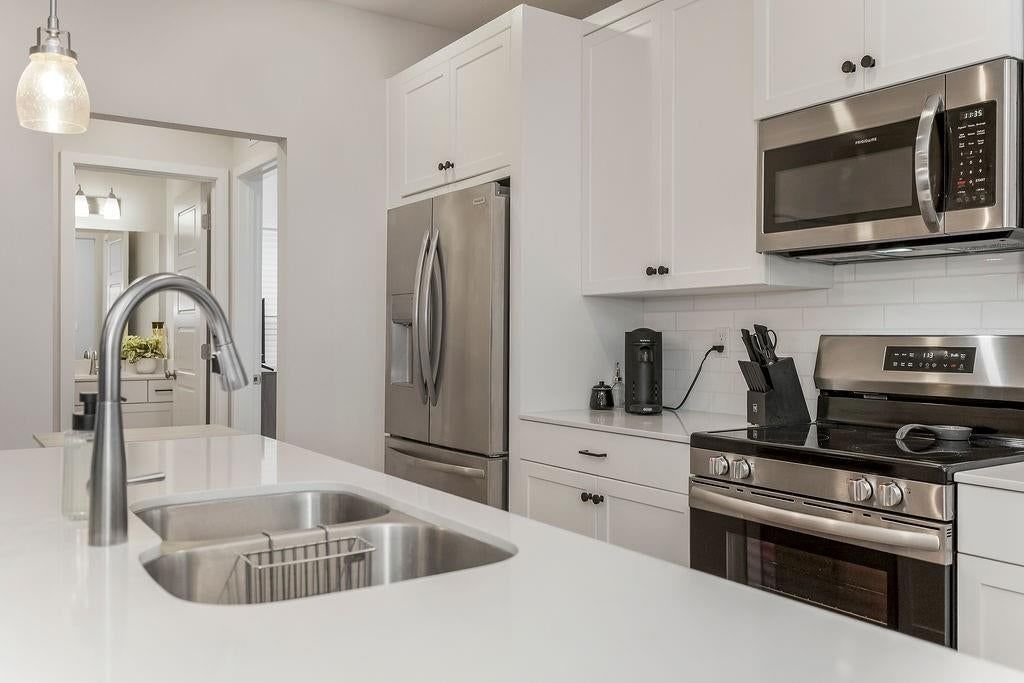511 Hampstead Drive — photo 12
