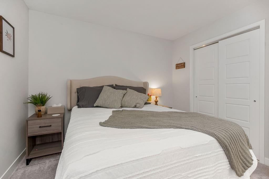 511 Hampstead Drive — photo 19