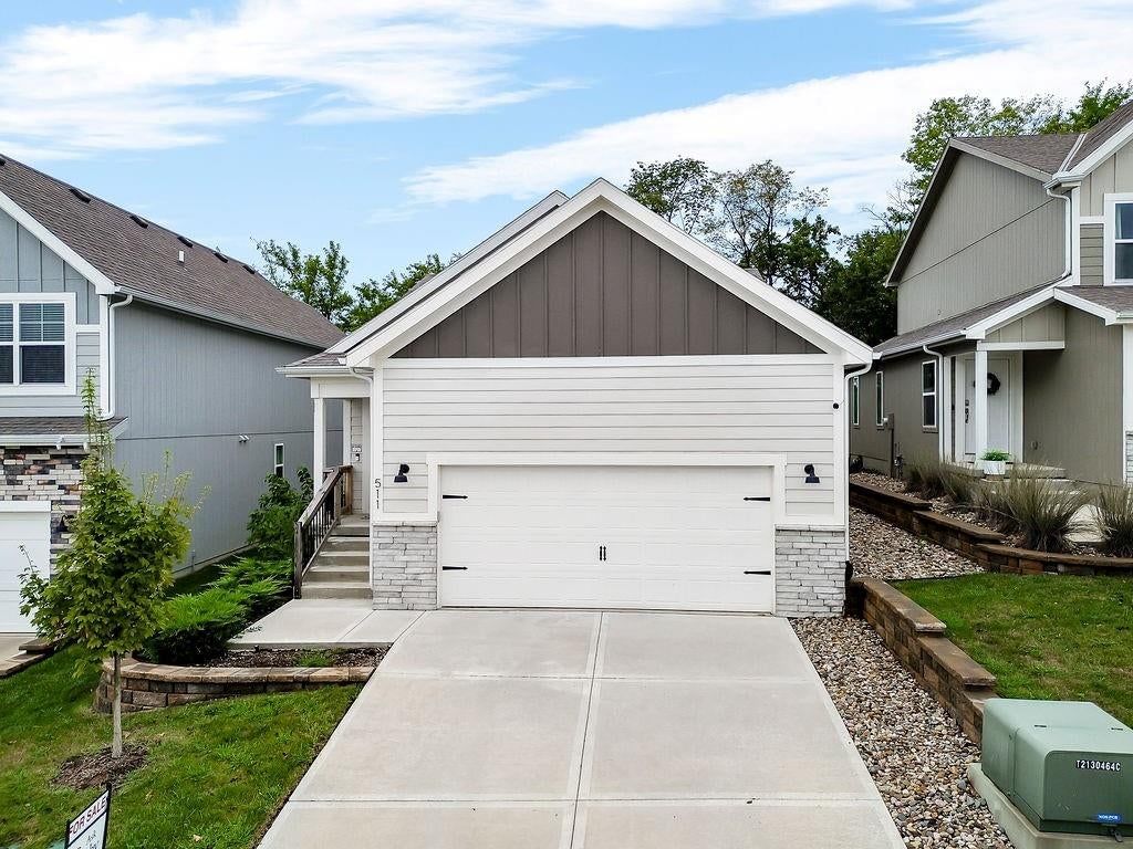 511 Hampstead Drive — photo 27