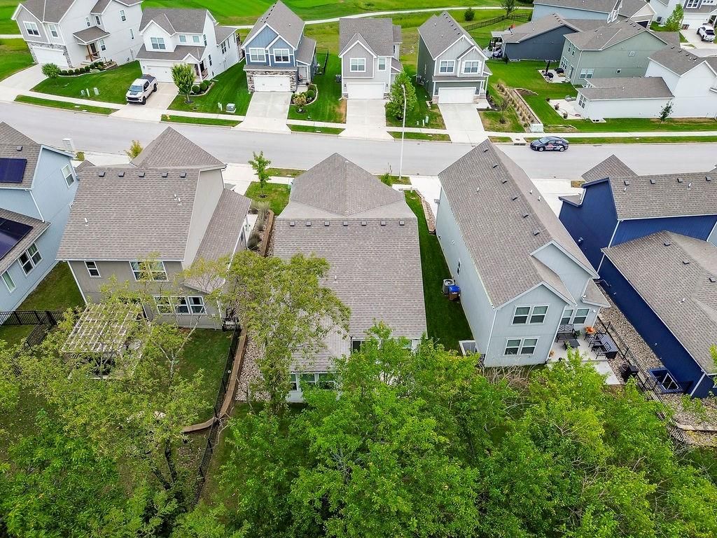 511 Hampstead Drive — photo 33