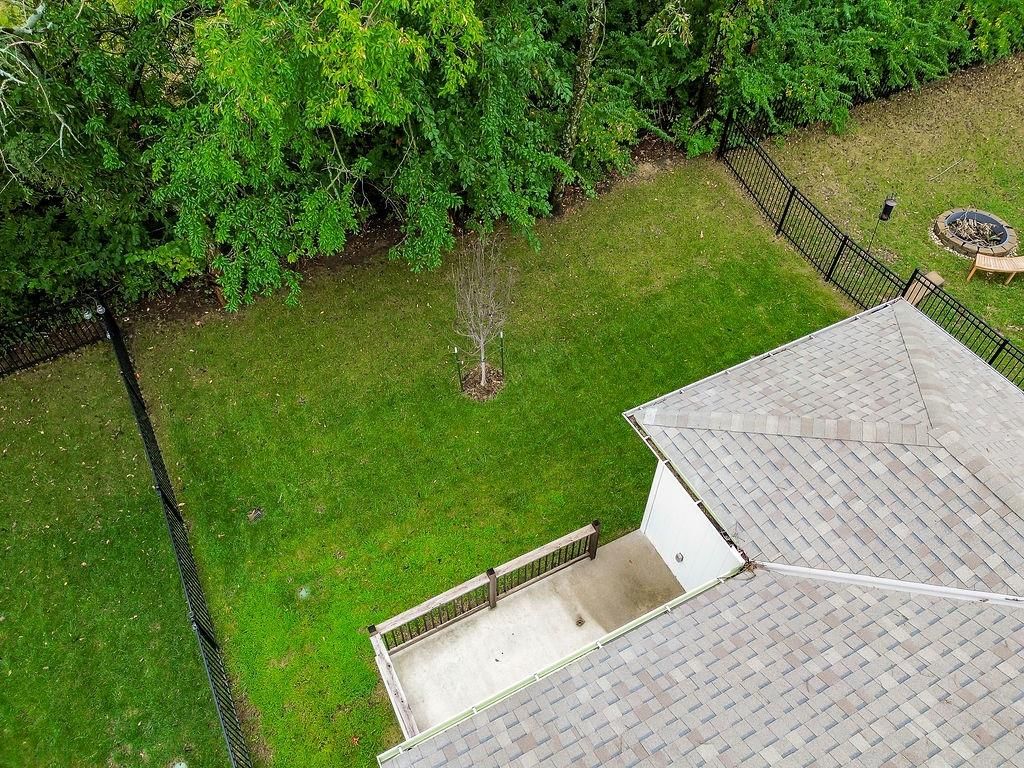 511 Hampstead Drive — photo 36