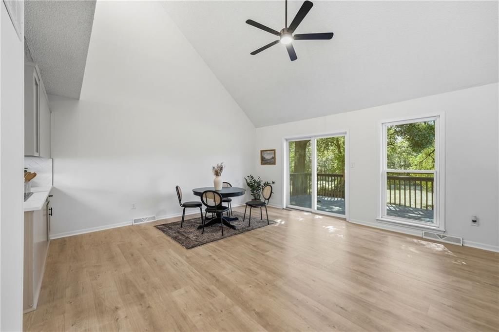 1809 NE Gatewood Drive — photo 12