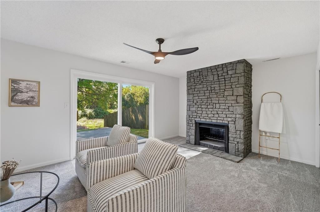 1809 NE Gatewood Drive — photo 15