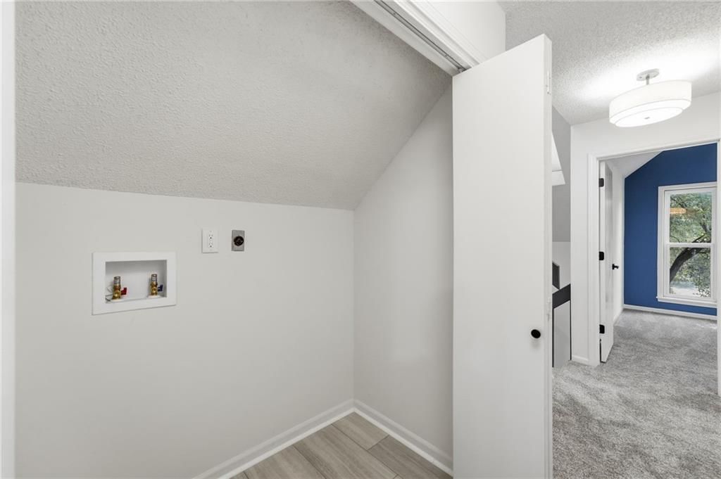 1809 NE Gatewood Drive — photo 27