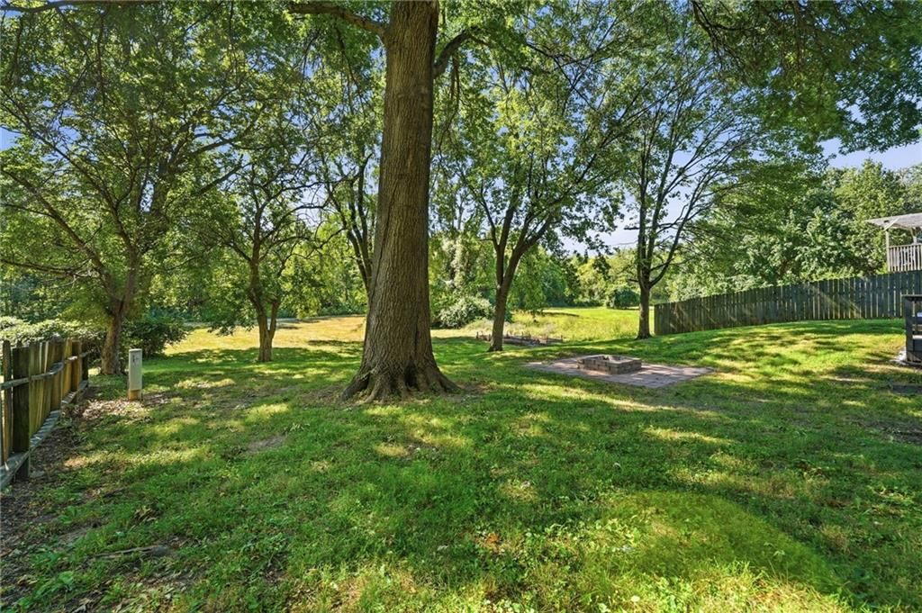 1809 NE Gatewood Drive — photo 39