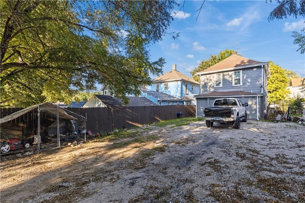 206 N Valley Street — photo 17