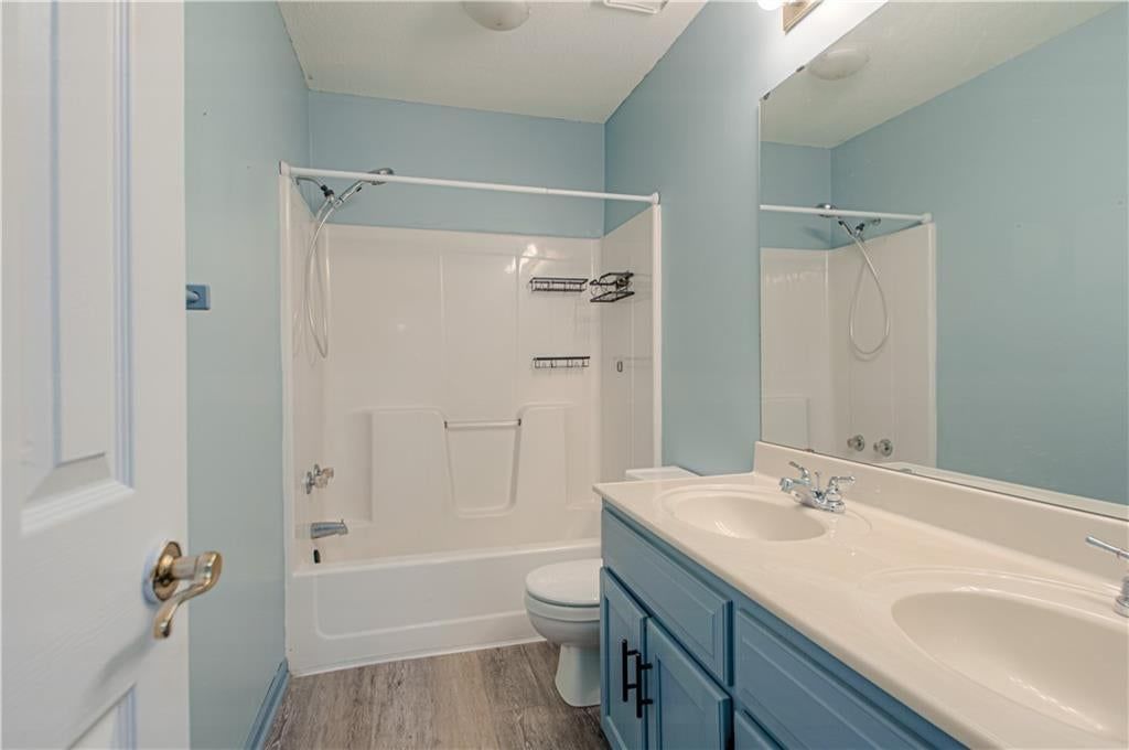 620 Meadowlark Road — photo 26