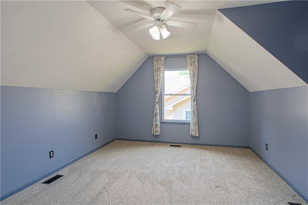 620 Meadowlark Road — photo 29