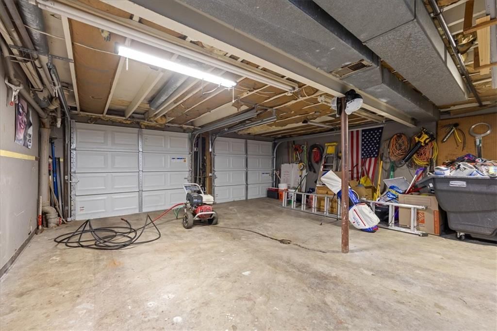 Photo 24 of 38 - 3916 S Crackerneck Road, Independence, MO 64055