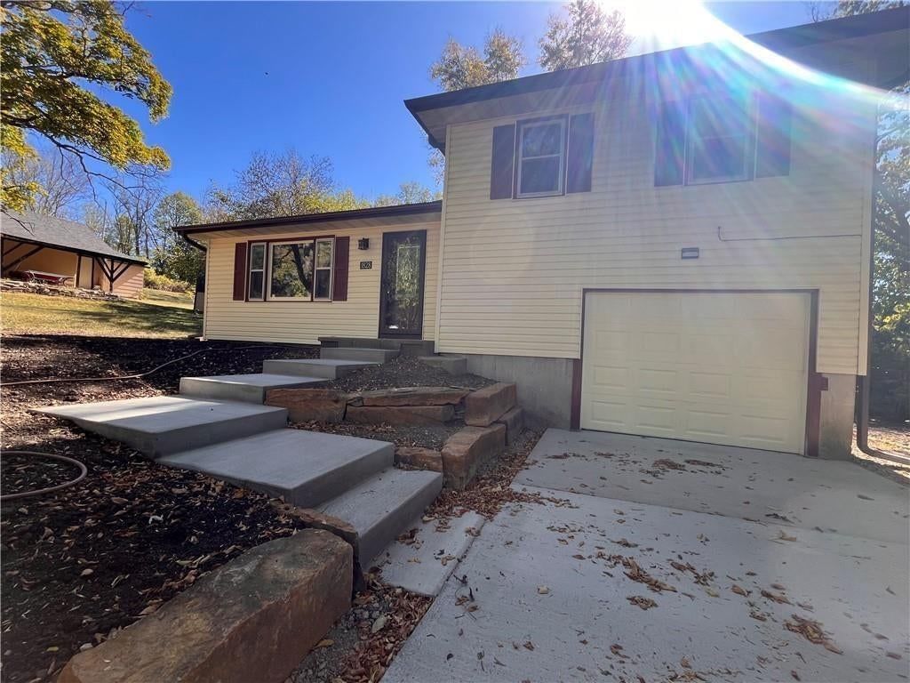 1828 E Pine Street — photo 5