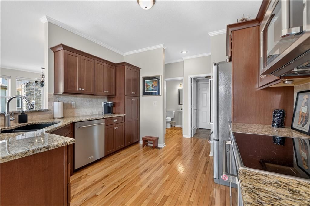 16100 Linden Street — photo 17