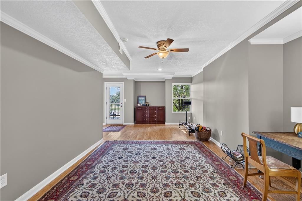 16100 Linden Street — photo 41
