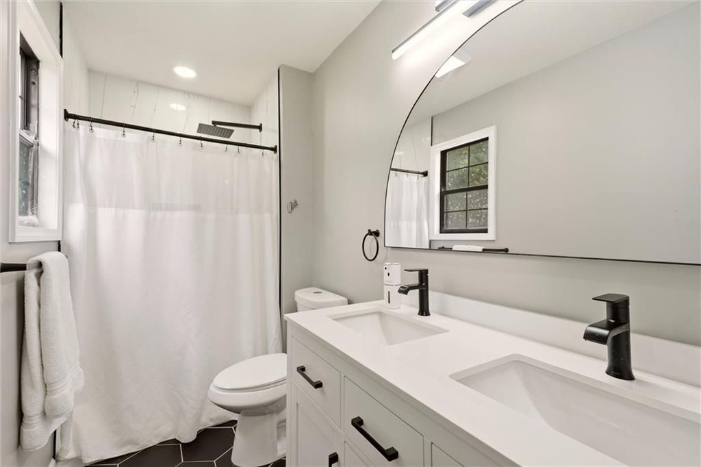 16021 W 153rd Terrace — photo 13
