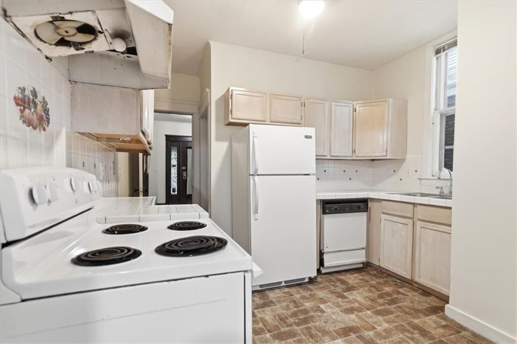 4335 Campbell Street — photo 6