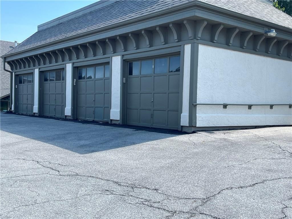 303 E Partridge Avenue — photo 4
