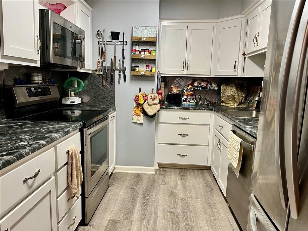 303 E Partridge Avenue — photo 8