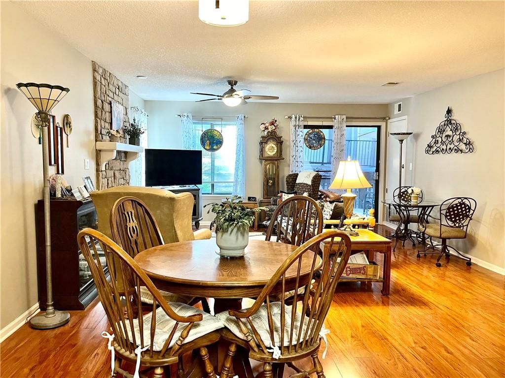 303 E Partridge Avenue — photo 13