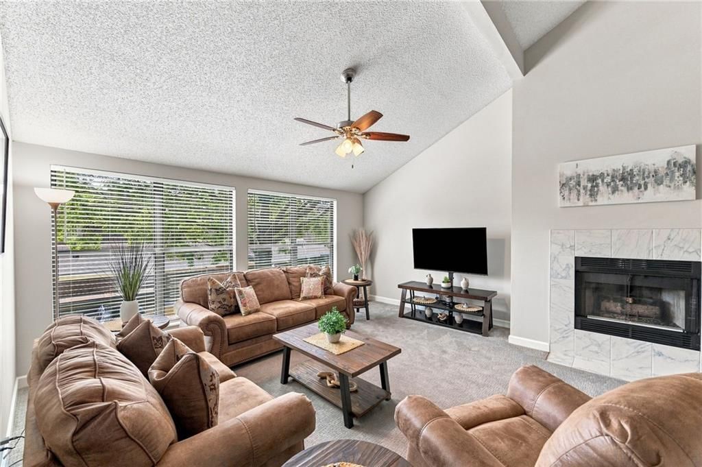 8885 W 106th Terrace — photo 2