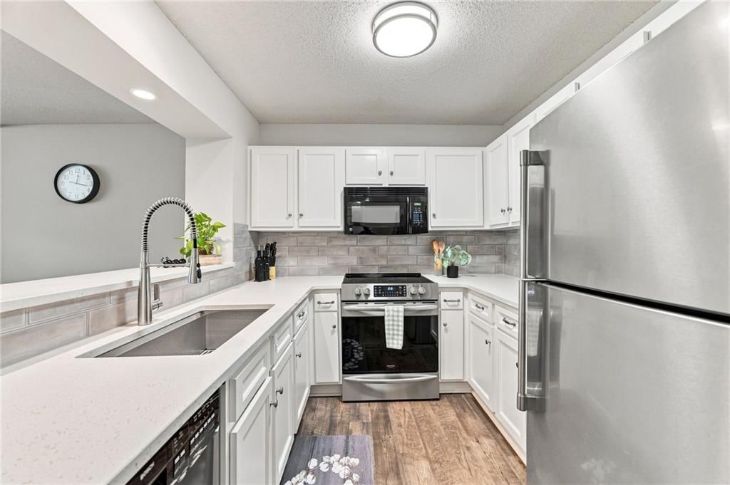 8885 W 106th Terrace — photo 5