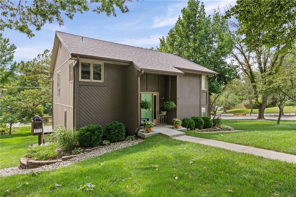 4109 73rd Street — photo 2