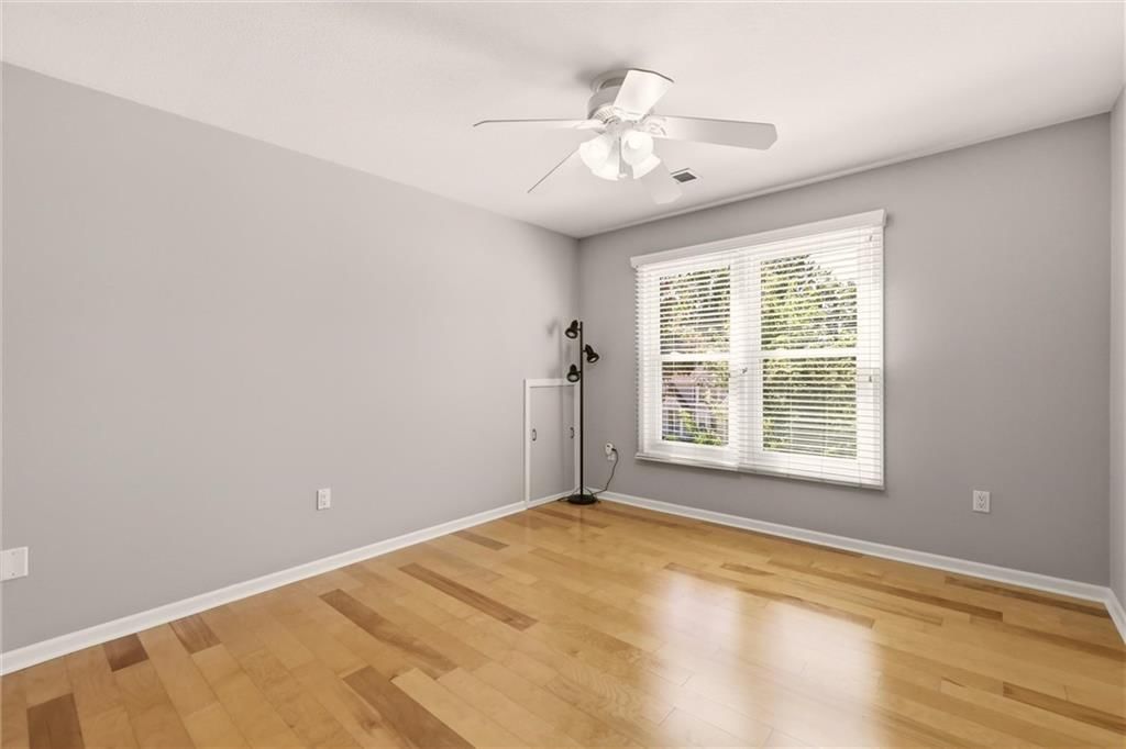 6913 RED OAK DRIVE — photo 25