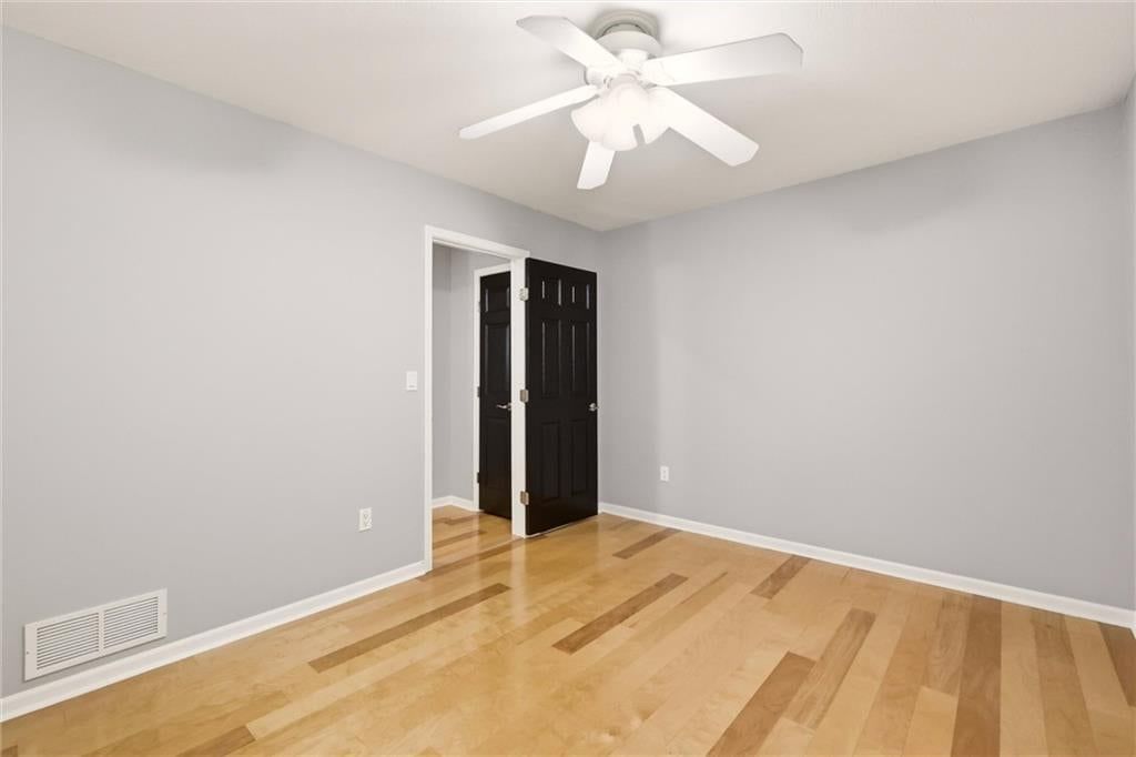 6913 RED OAK DRIVE — photo 28
