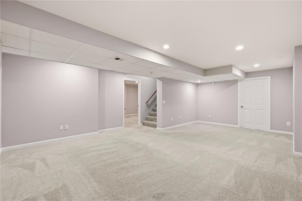 6913 RED OAK DRIVE — photo 34