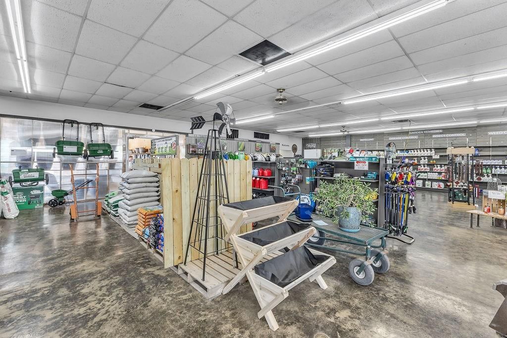 2424 N Belt Highway — photo 8