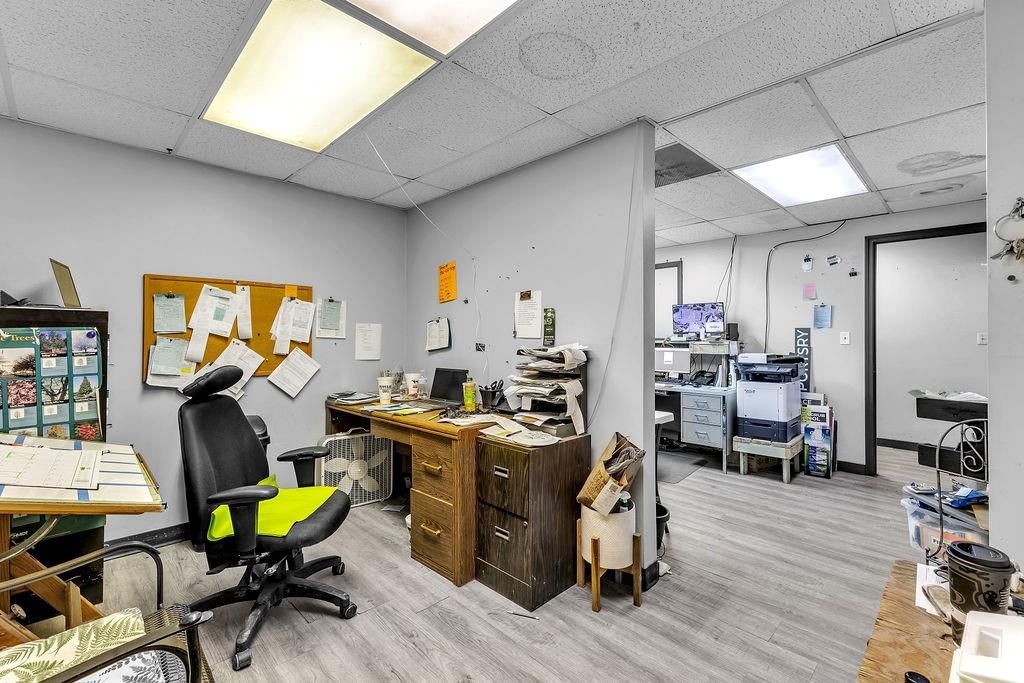 2424 N Belt Highway — photo 11