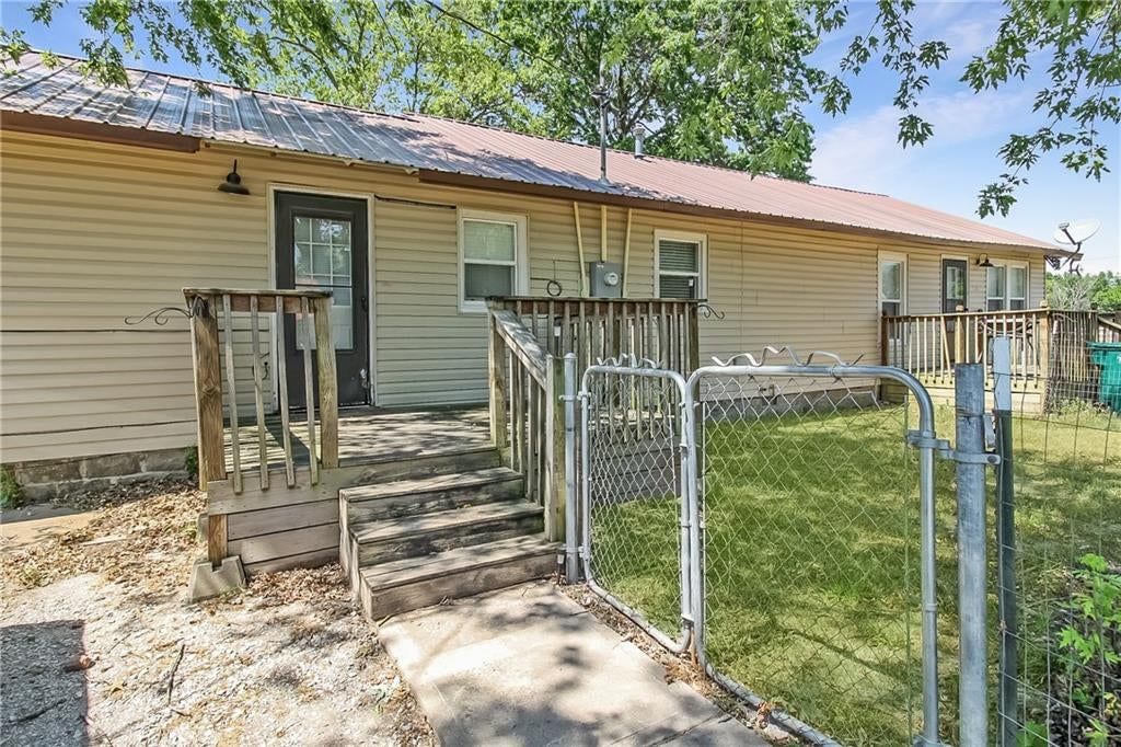 3916 Main Street — photo 13