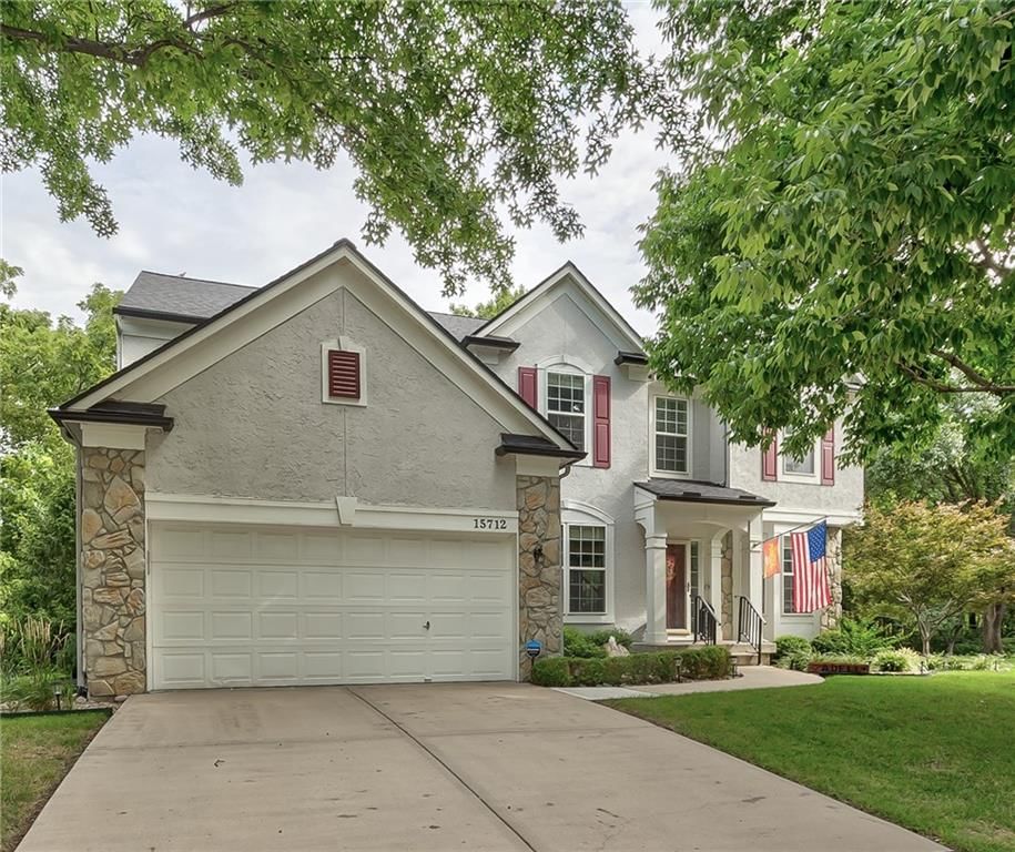 15712 W 158th Terrace, Olathe, KS
