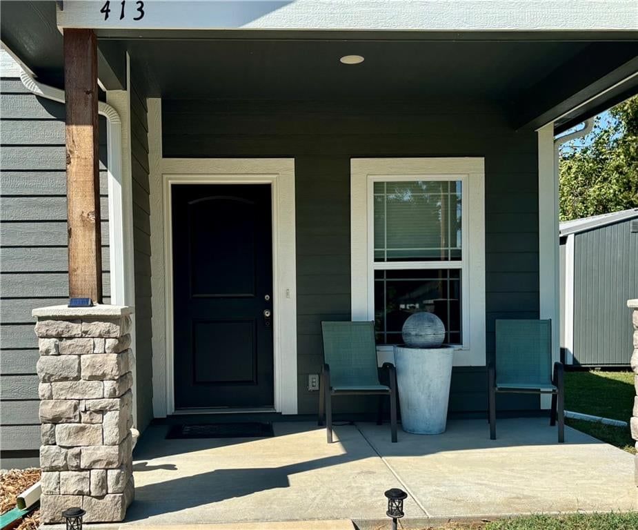 413 E 2nd Street — photo 3