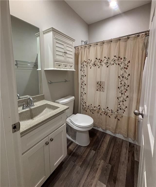 413 E 2nd Street — photo 15