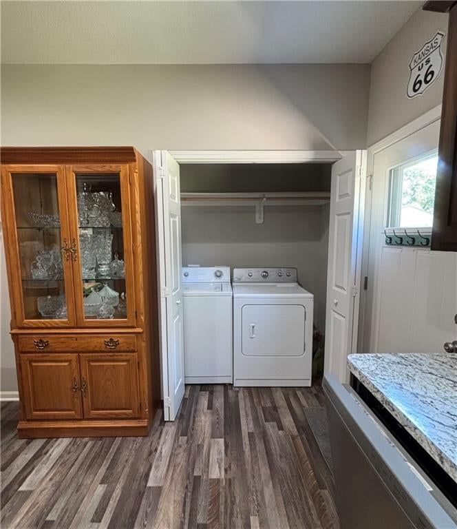 413 E 2nd Street — photo 16