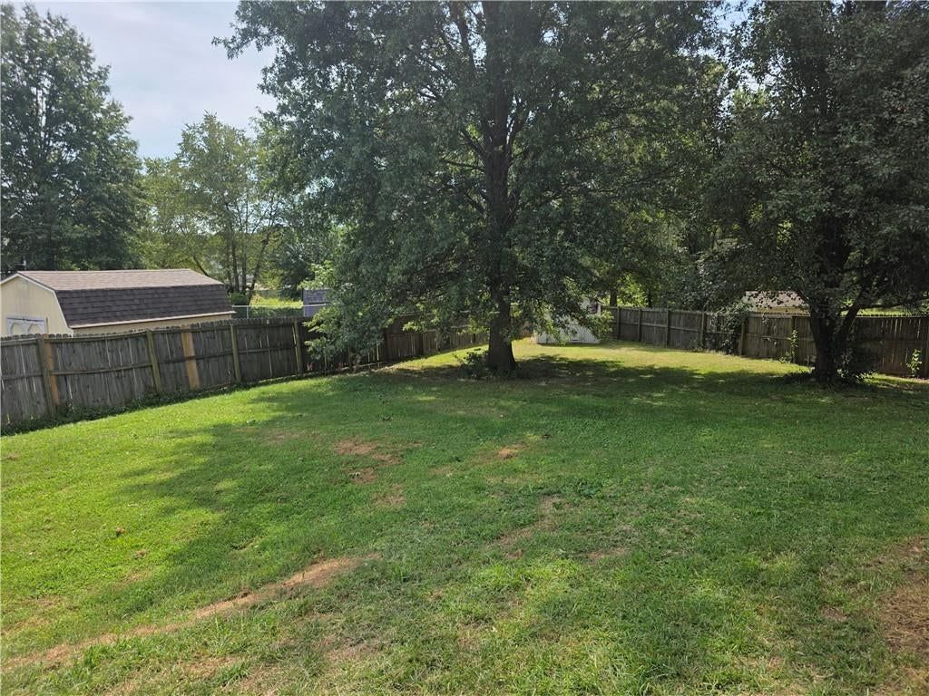 413 N SAVAGE Court — photo 19