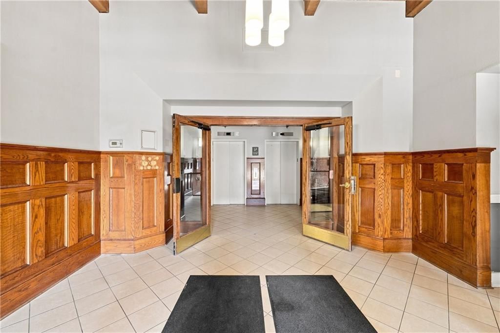 308 W 8th Street — photo 14