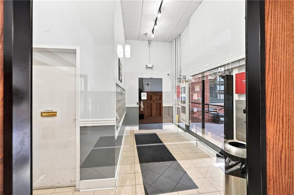 308 W 8th Street — photo 15