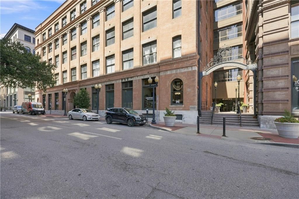 308 W 8th Street — photo 27