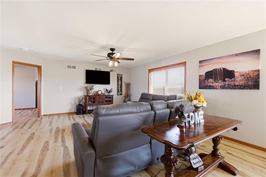 529 NW 1421st Road — photo 9