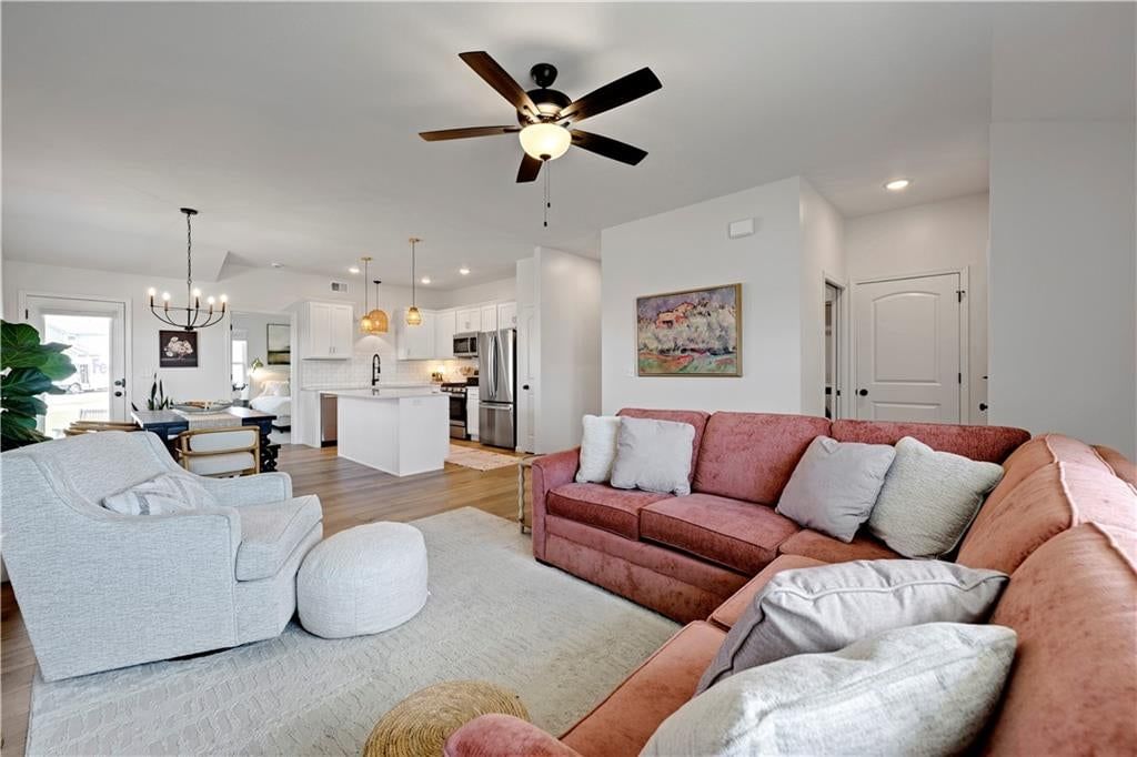 27004 E Dogwood Lane — photo 3