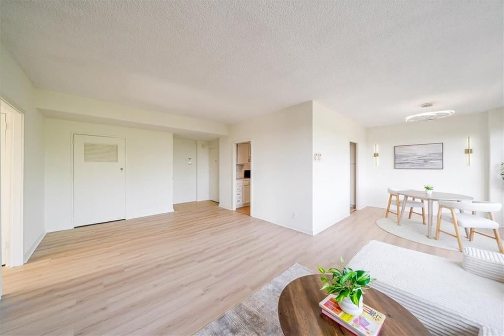 333 W Meyer Boulevard — photo 6