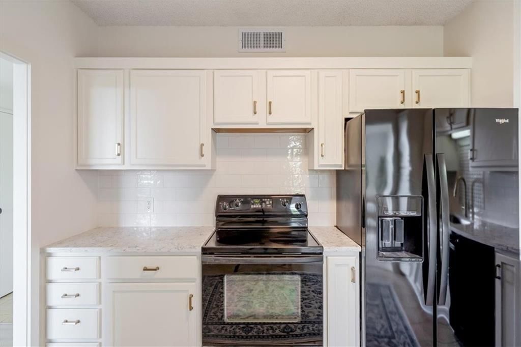 333 W Meyer Boulevard — photo 10