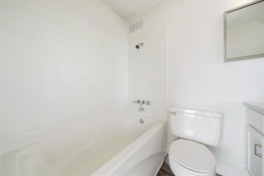 333 W Meyer Boulevard — photo 17