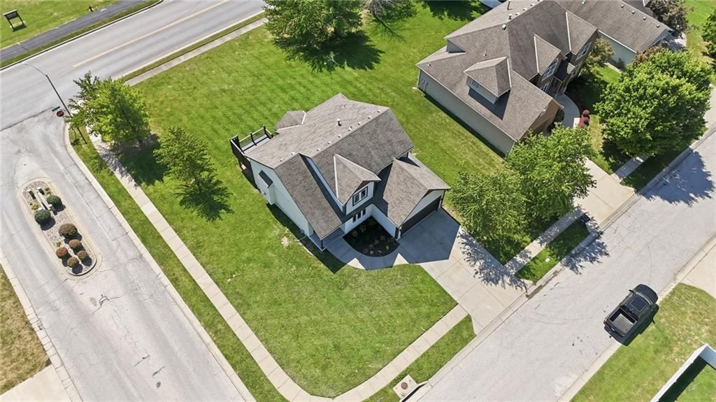 1816 NE Volos Court — photo 52