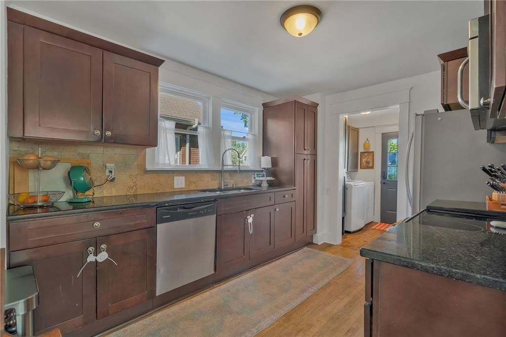 4423 GENESSEE Street — photo 6