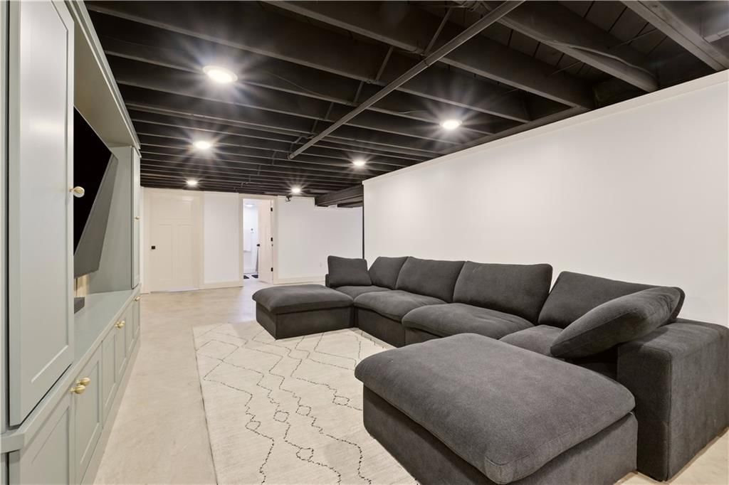 1109 W 100th Terrace — photo 19