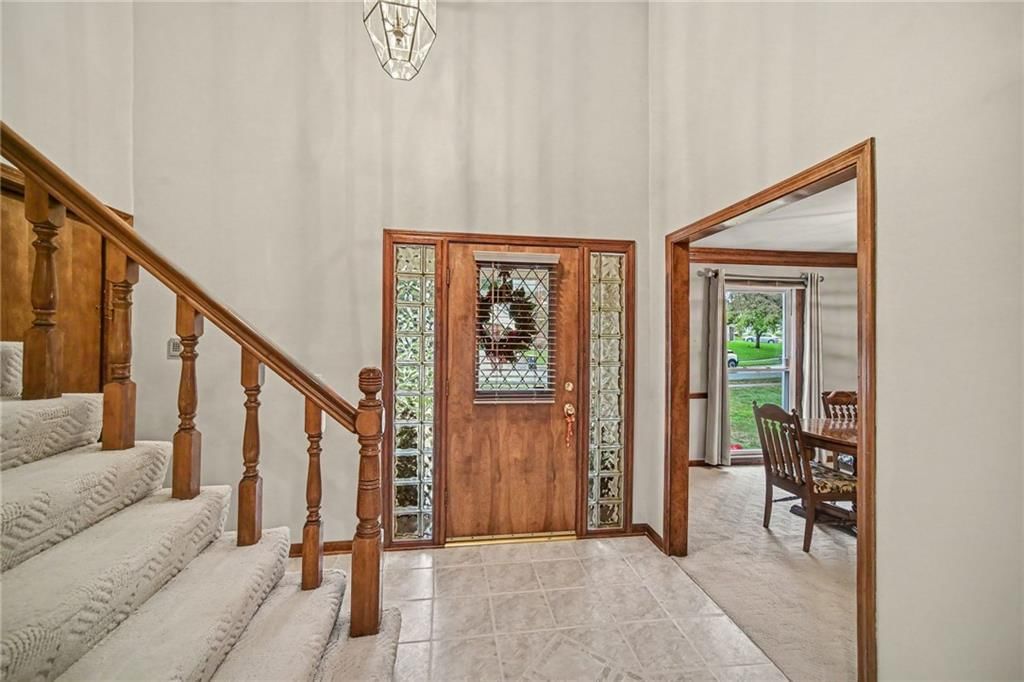 Photo 4 of 29 - 8309 N Marston Avenue, Kansas City, MO 64151