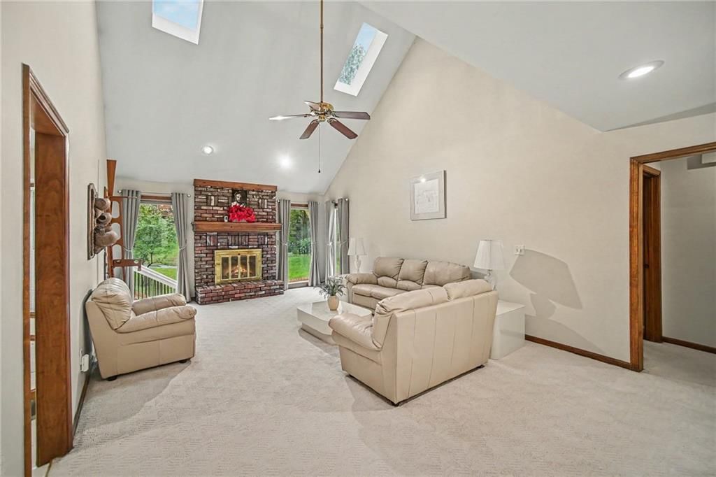 Photo 6 of 29, 8309 N Marston Avenue, Kansas City, MO 64151